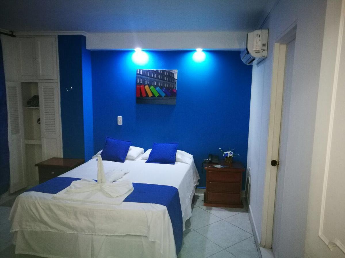 Hotel Santorini 70 Medellín Eksteriør bilde